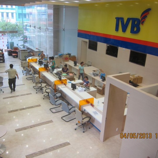 Ốp vách tòa nhà ngân hàng IVB