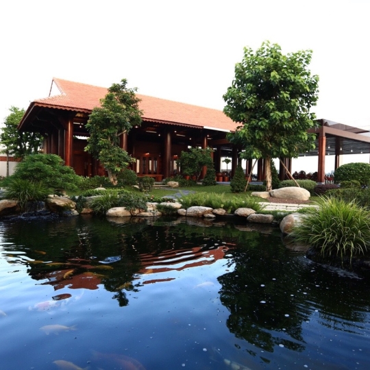 Thi công ốp đá nội thất và sân vườn